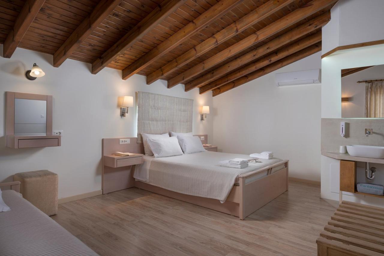 Pantanassa Villas Agia Marina 외부 사진